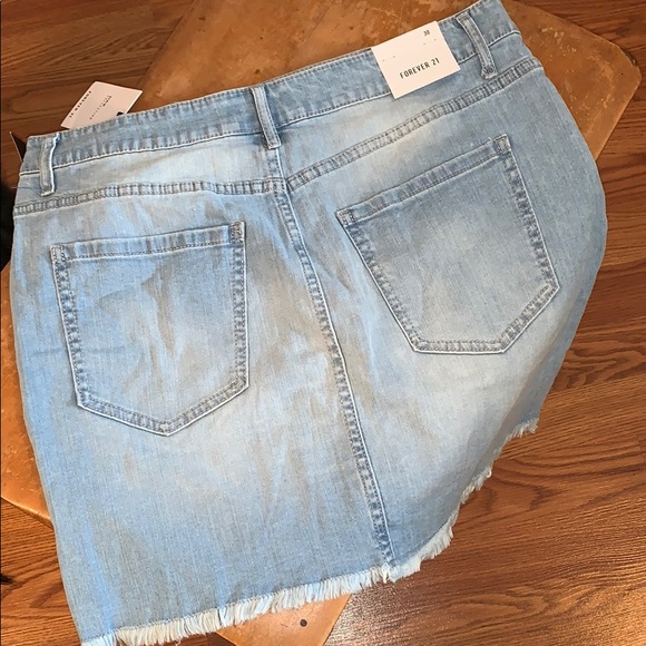 NWT FOREVER 21 DENIM SKIRT - Picture 5 of 5